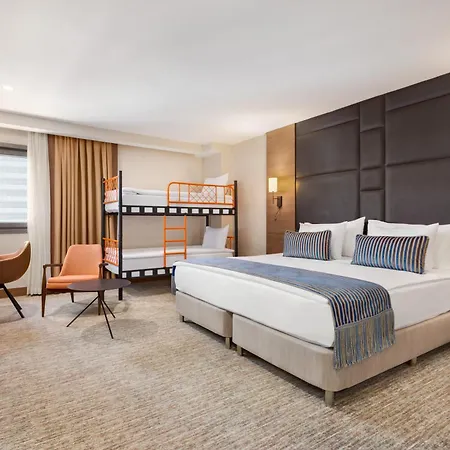 Hotel Tryp By Wyndham Sisli 4*