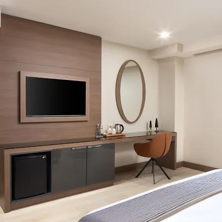 Hotel Tryp By Wyndham Sisli 4*