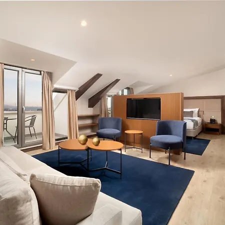 Tryp By Wyndham Sisli Hotel