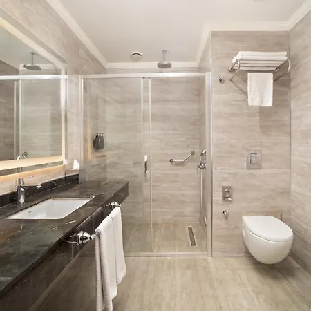Hotel Tryp By Wyndham Sisli