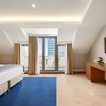 تريب باي ويندهام إسطنبول شيشلي 4*