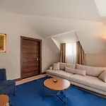 تريب باي ويندهام إسطنبول شيشلي فندق 4*