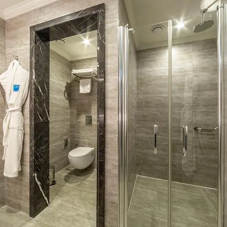 호텔 Tryp By Wyndham Sisli 4*