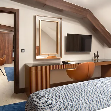Tryp By Wyndham Sisli 4*