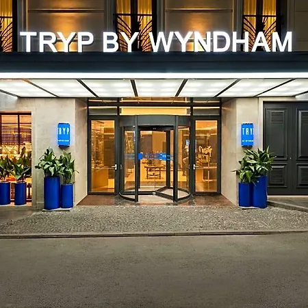 Tryp By Wyndham Sisli 4*