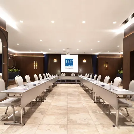 Tryp By Wyndham Sisli 호텔